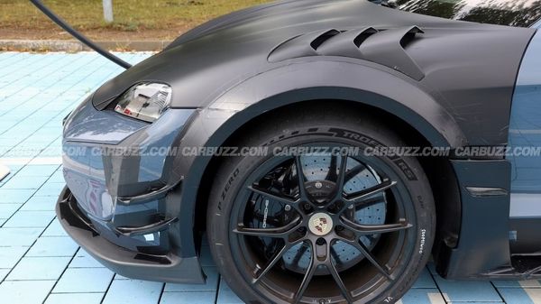 保时捷最新高性能电动轿车Taycan极限版原型车