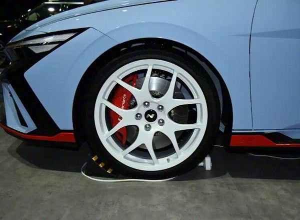现代Elantra N TCR Edition上市价格29.88万元