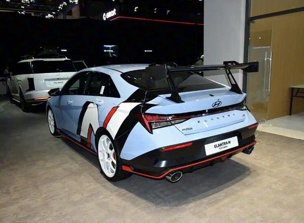 现代Elantra N TCR Edition上市价格29.88万元