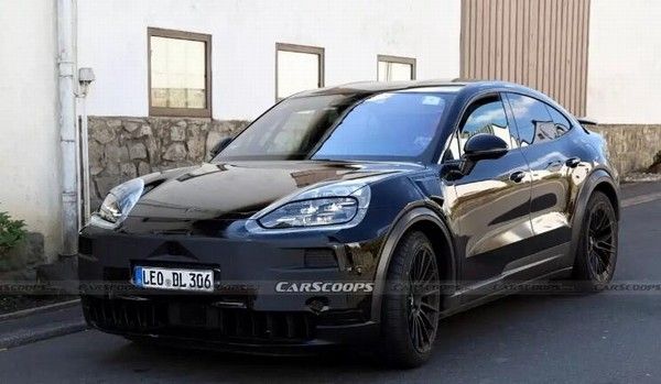 广保时捷Cayenne EV谍照曝光计划将于2026年上市