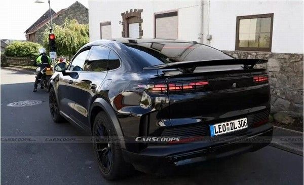 广保时捷Cayenne EV谍照曝光计划将于2026年上市