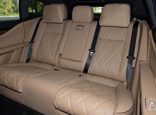 中大型旅行车享界S9T正式交付用户价格30.98万元起