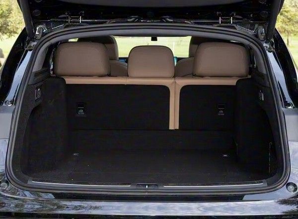 中大型旅行车享界S9T正式交付用户价格30.98万元起