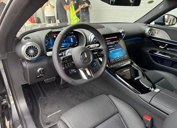 梅赛德斯-奔驰AMG GT 50正式上市价格99.8万元