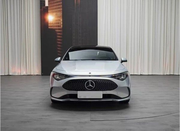 全新智能辅助驾驶系统搭载国产全新纯电奔驰CLA