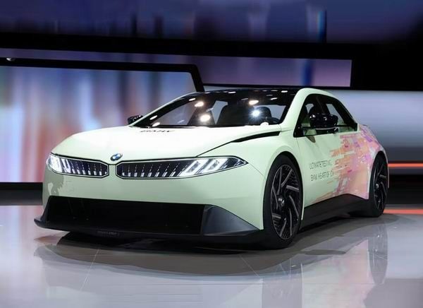 全新宝马M3燃油版谍照曝光搭载3.0T直列六缸发动机