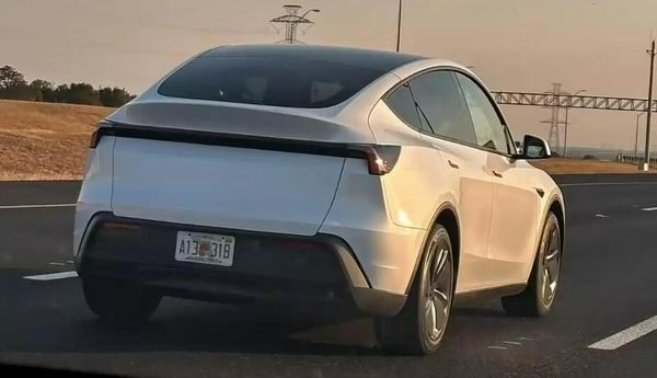 特斯拉官方发布了疑似廉价版特斯拉Model Y的视频