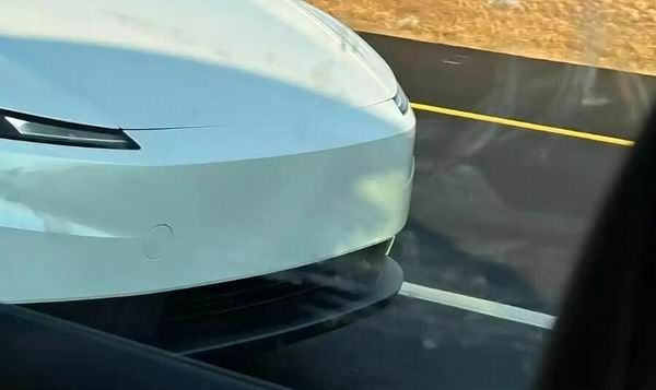 特斯拉官方发布了疑似廉价版特斯拉Model Y的视频