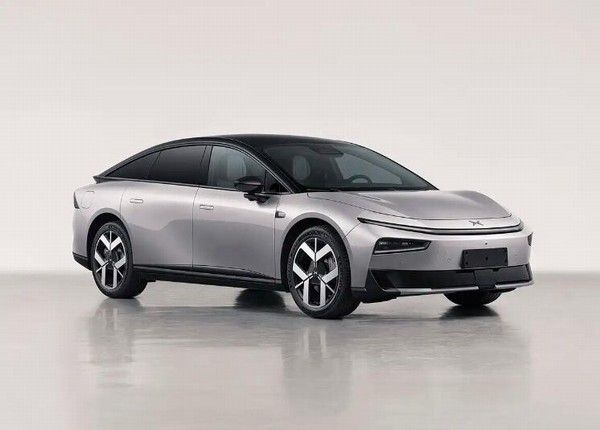 小鹏P7+增程版申报图有望配备三颗图灵芯片