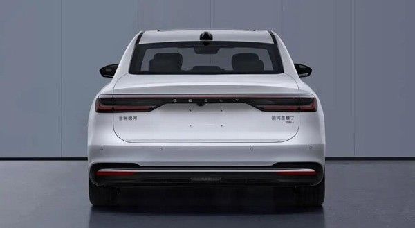 吉利银河星耀7搭全新一代雷神AI电混2.0技术