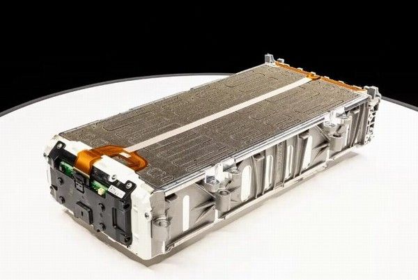 法拉利全新纯电核心技术四电机30000转1000匹