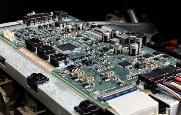 法拉利全新纯电核心技术四电机30000转1000匹