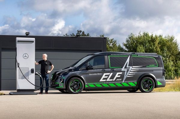 奔驰实验充电车10分钟充100kWh未来充电比加油快