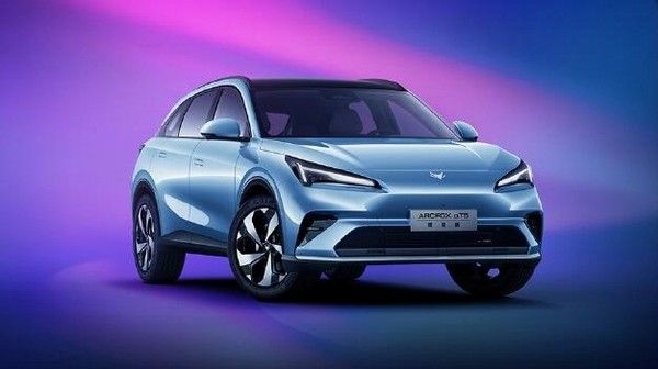 极狐阿尔法T5增程版上市时间续航里程多少公里