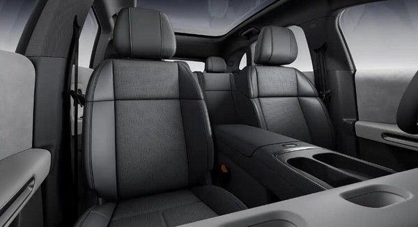 零跑Lafa5内饰正式发布实车国内首次亮相11月预售