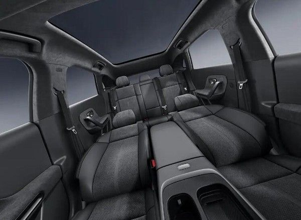 零跑Lafa5内饰正式发布实车国内首次亮相11月预售