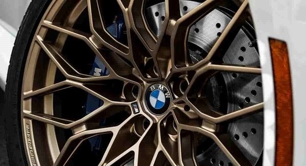 宝马m2最新价格2025款落地多少钱参数配置