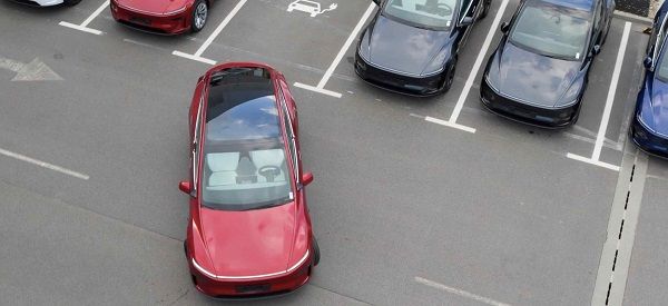 日本允许特斯拉升级自动驾驶