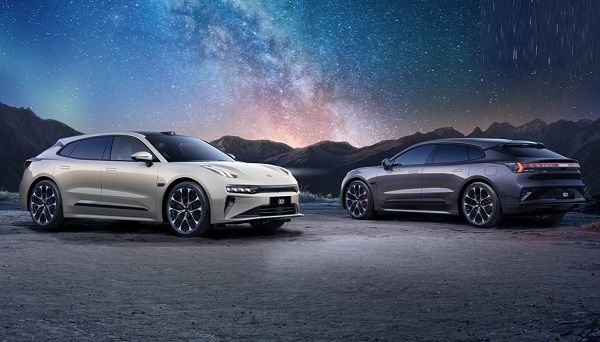 极氪001价格26.98万起续航810公里2.83秒破百