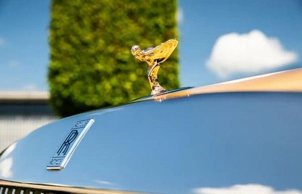 劳斯莱斯高级定制新作闪灵贝利官图正式发布