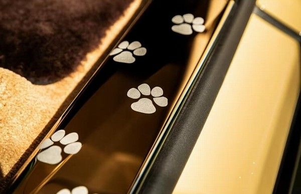 劳斯莱斯高级定制新作闪灵贝利官图正式发布