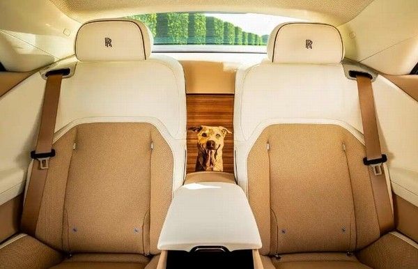 劳斯莱斯高级定制新作闪灵贝利官图正式发布