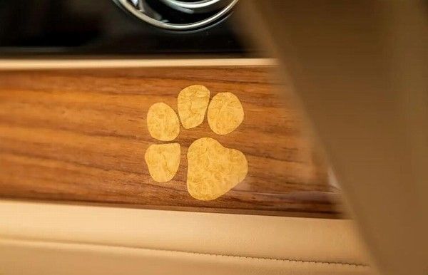 劳斯莱斯高级定制新作闪灵贝利官图正式发布