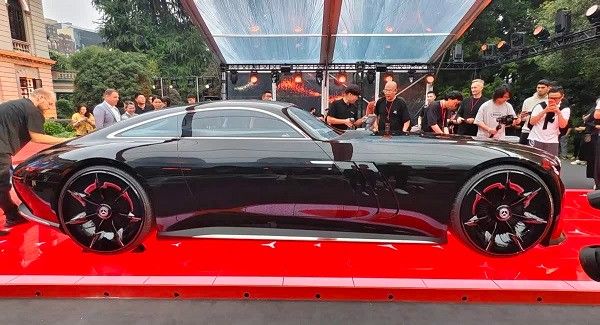 梅赛德斯-奔驰全新一代概念车Vision Iconic全球首发