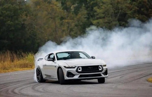 福特Mustang EcoBoost车型专属RTR性能套件
