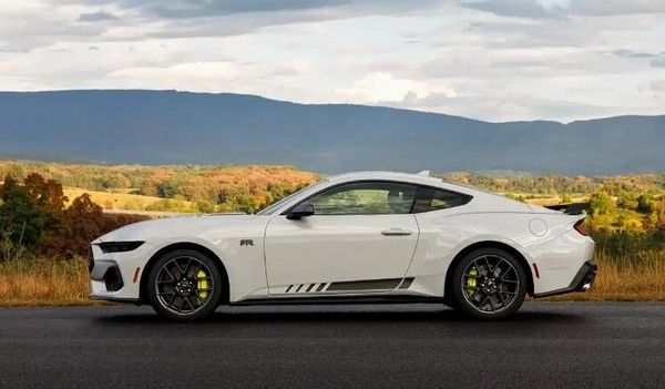 福特Mustang EcoBoost车型专属RTR性能套件