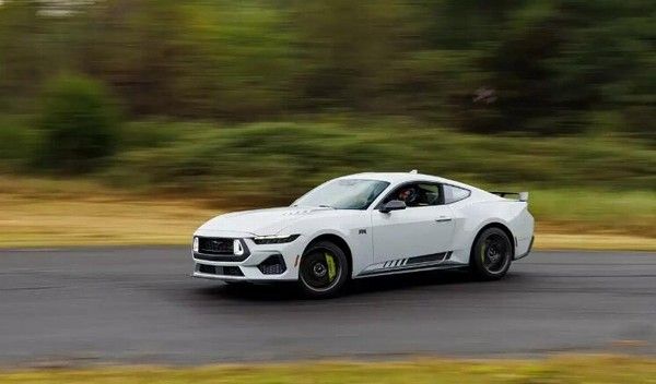 福特Mustang EcoBoost车型专属RTR性能套件