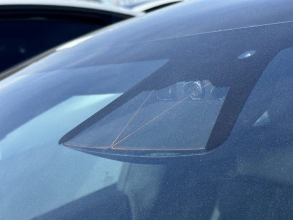 特斯拉FSD系统升级自动清洁摄像头解决视野遮挡