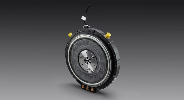 奔驰yasa电机功率密度刷新世界纪录12.7kg爆发千匹马力