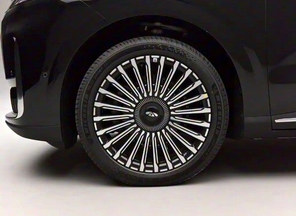 奇瑞风云T11新款2025落地价配置参数价格