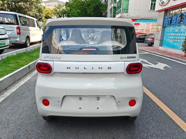 宏光miniev两门版多少钱