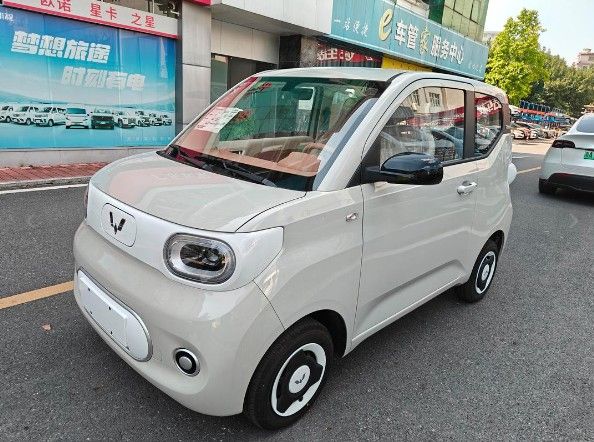 宏光miniev两门版多少钱