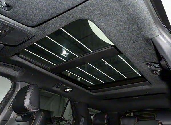 福特探险者昆仑穿越版新增车型上市价格36.98万