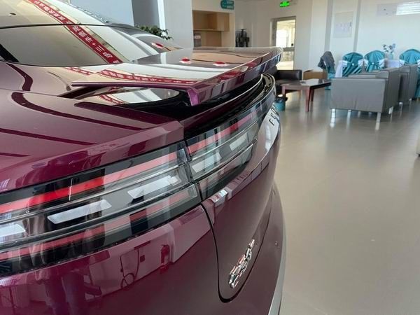 奇瑞风云A9L猎鹰700版和四座版11月15日上市