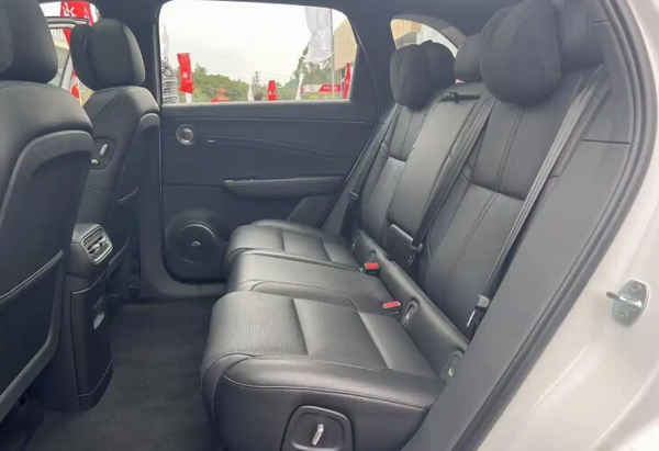 红旗HS6 PHEV即将预售价格参数配置上市时间