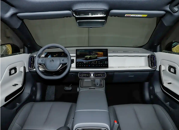 零跑Lafa5开启预售8295芯片激光雷达价格10.58万起