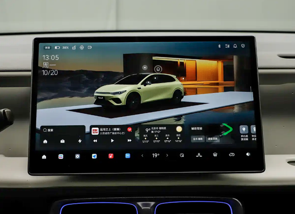 零跑Lafa5开启预售8295芯片激光雷达价格10.58万起