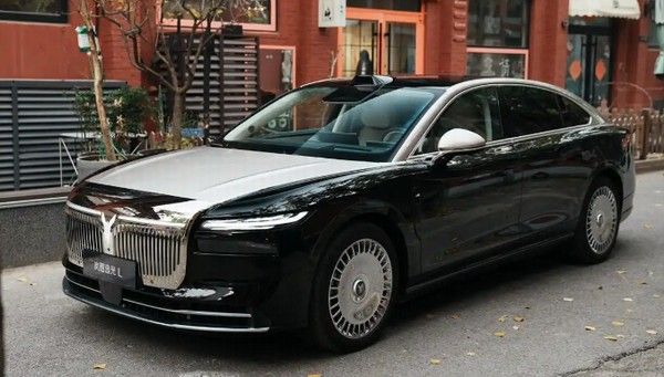 岚图追光L预售价定档12月上市豪华轿车参数配置