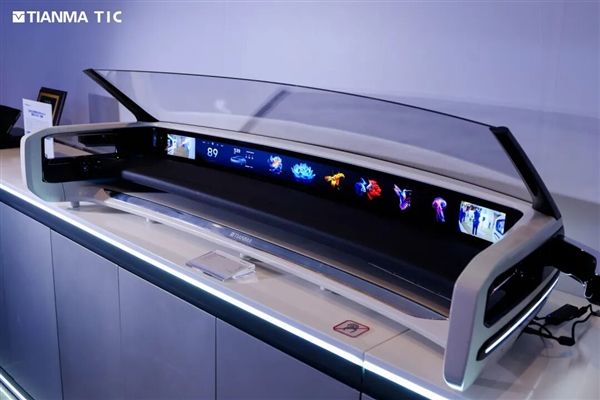 天马微电子全景沉浸天轩屏49.6英寸超广曲面设计