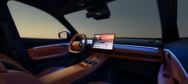 2026款吉利银河星舰7 EM-i正式上市价格参数配置