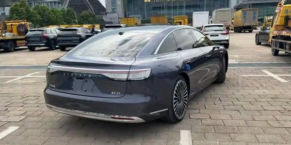 新款享界S9实车现身价格参数配置11月20日上市