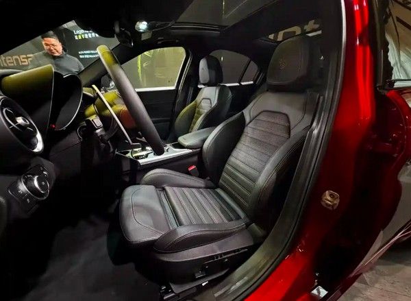 阿尔法·罗密欧Giulia朱丽叶 INTENSA版国内上市