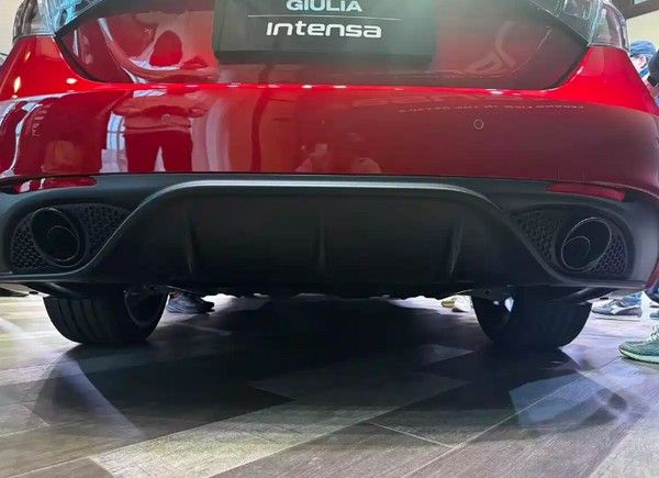 阿尔法·罗密欧Giulia朱丽叶 INTENSA版国内上市