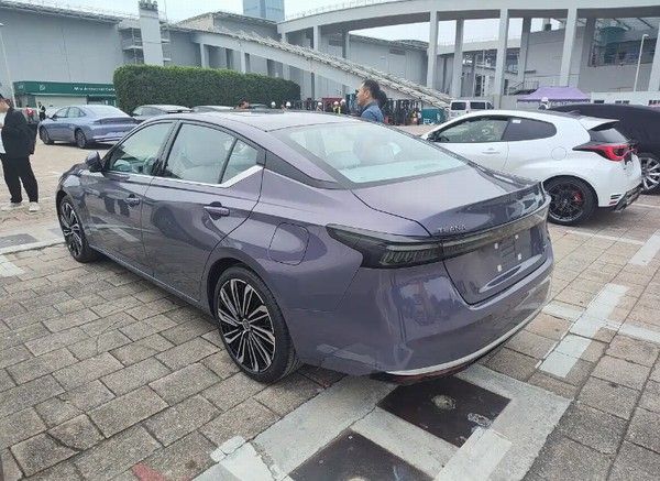 新款日产天籁·鸿蒙座舱版实车图新车广州车展上市