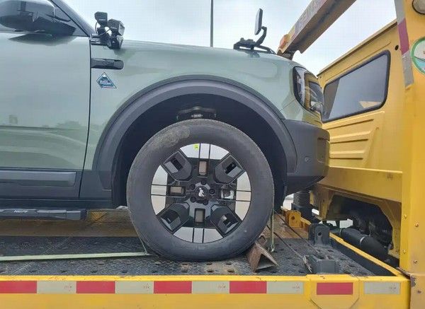 全新中型SUV全新福特智趣烈马上市价格参数配置