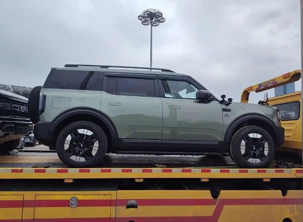 全新中型SUV全新福特智趣烈马上市价格参数配置